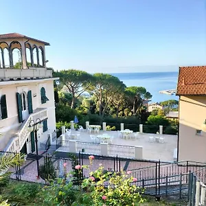 Oasi Regina Pacis Bed and breakfast